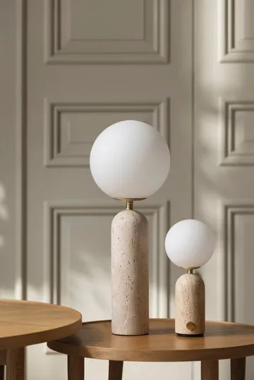 Torrano bordslampa portabel - Beige travertine - Globen Lighting