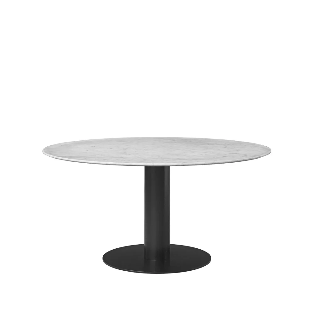 Gubi 2.0 matbord, marble white, ø150, svart stativ GUBI