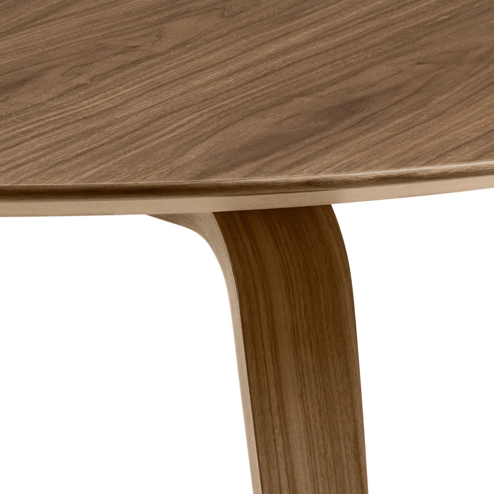 Gubi runt matbord, black stained ash GUBI