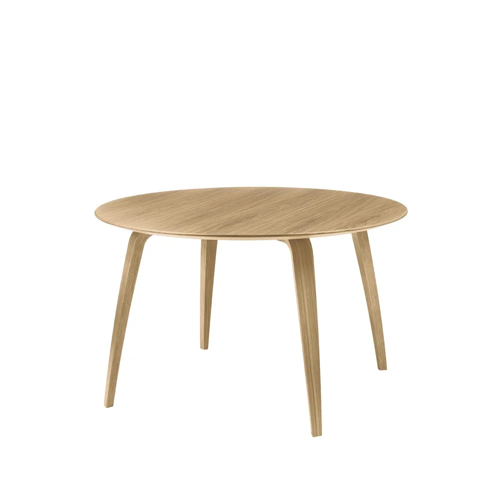 Gubi runt matbord, oak GUBI