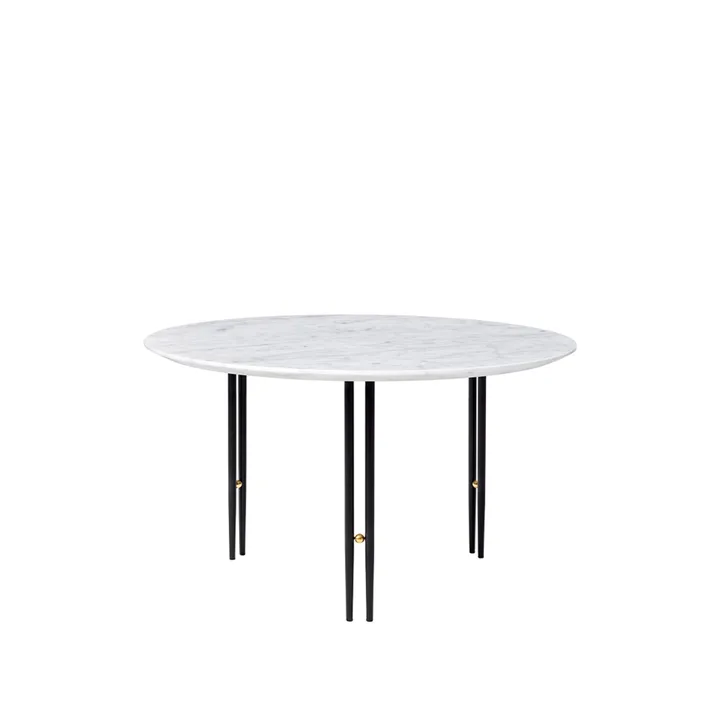 IOI soffbord - white carrara marble, ø70, svart stativ - GUBI