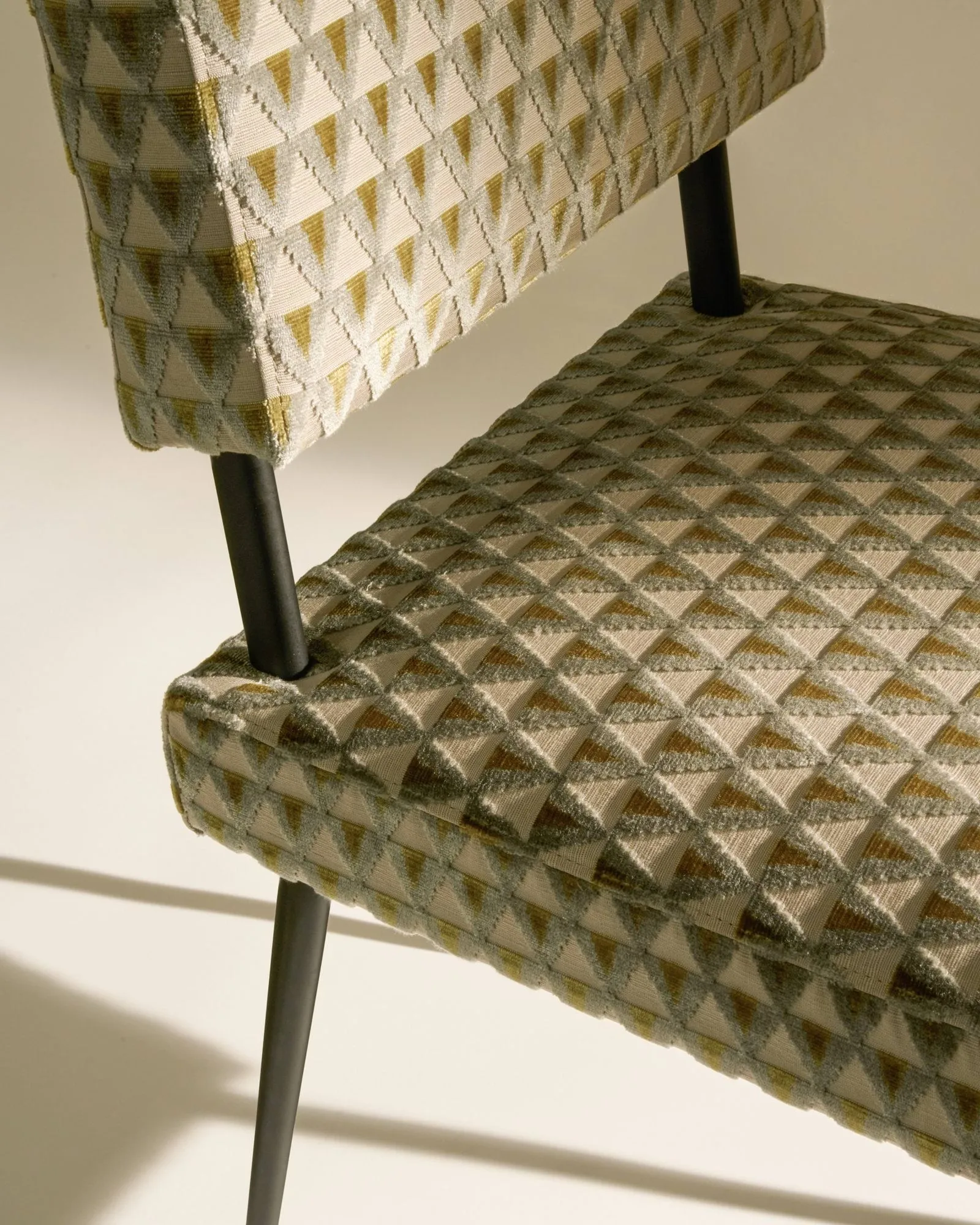 M-Chair stol, Amuleto 005-matt svart GUBI