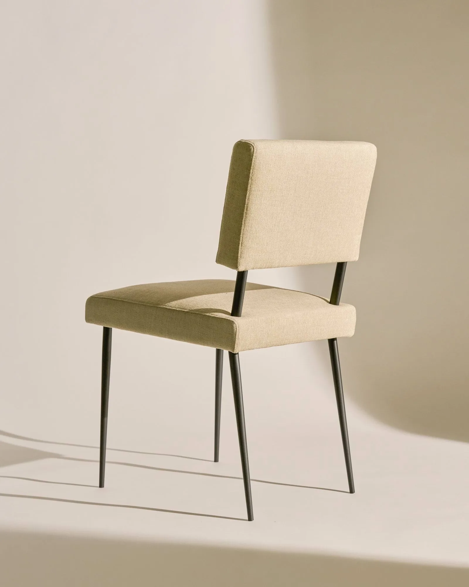 M-Chair stol, Bonito 075-matt svart GUBI