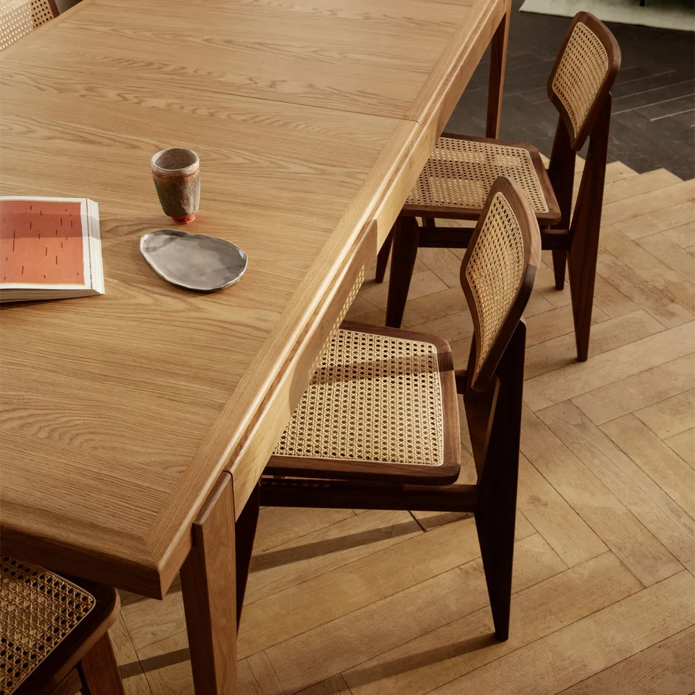 S-table matbord, oak matt lacqured, extendable GUBI