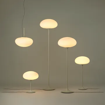 Stemlite golvlampa - black red, h.110 cm - GUBI