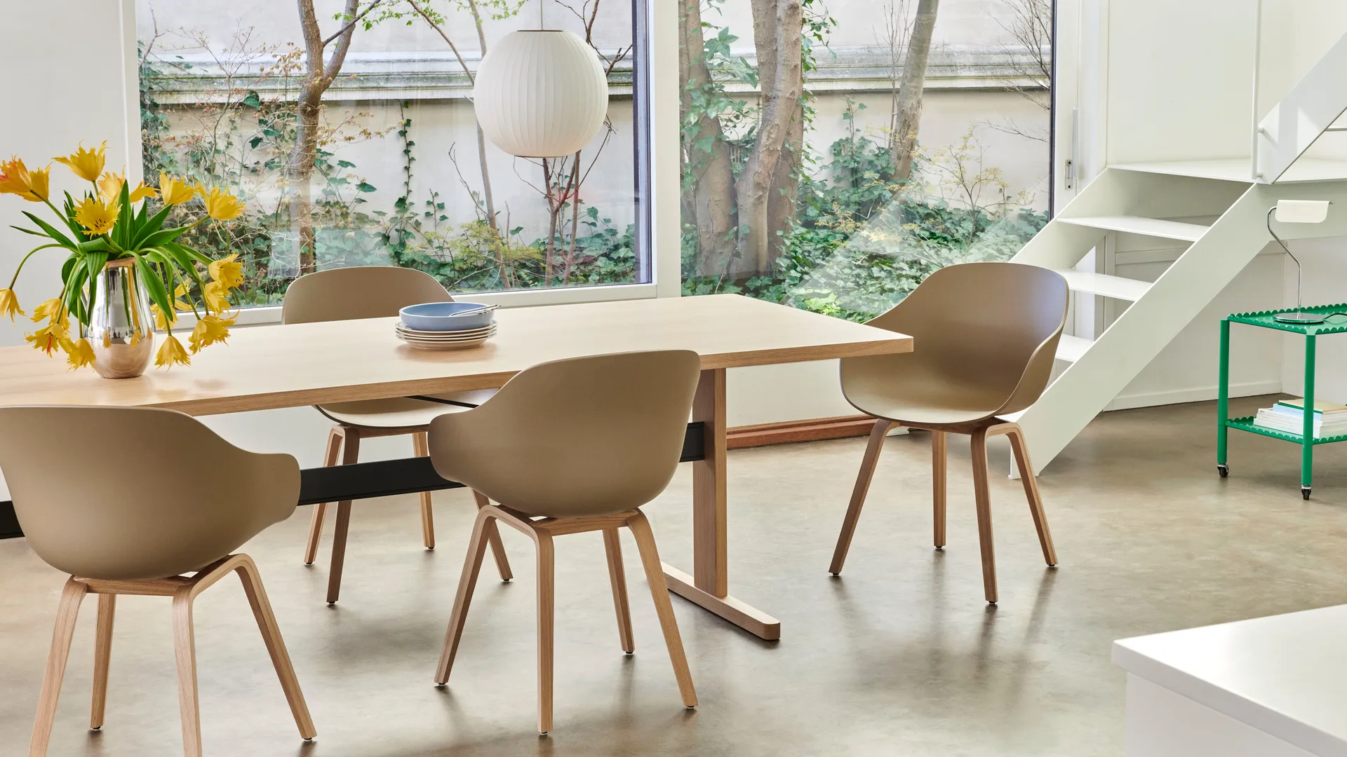 About a Chair 22 2.0 stol, Clay-lackerat ekstativ HAY