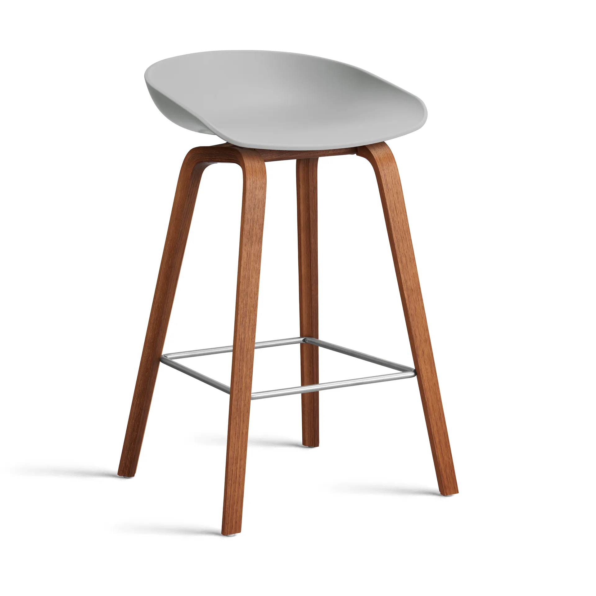 About a Stool 32 Low barstol valnötsstativ 2.0, Concrete grey-rostfritt stålstöd HAY