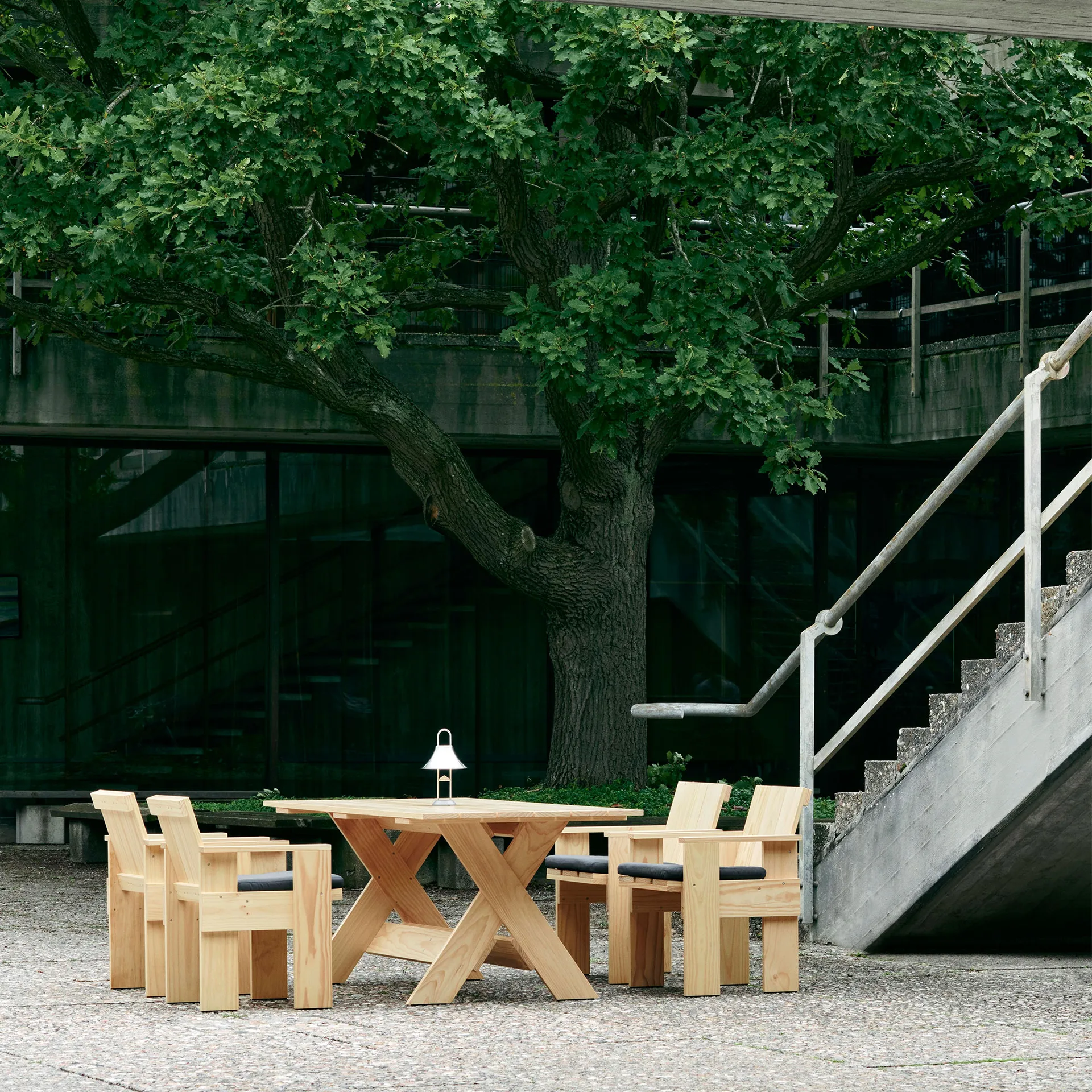 Crate Dining Table bord 180x89,5 cm lackad furu, Klar HAY