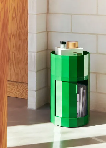 Facet Cabinet 101 sidobord - Spinach green - HAY