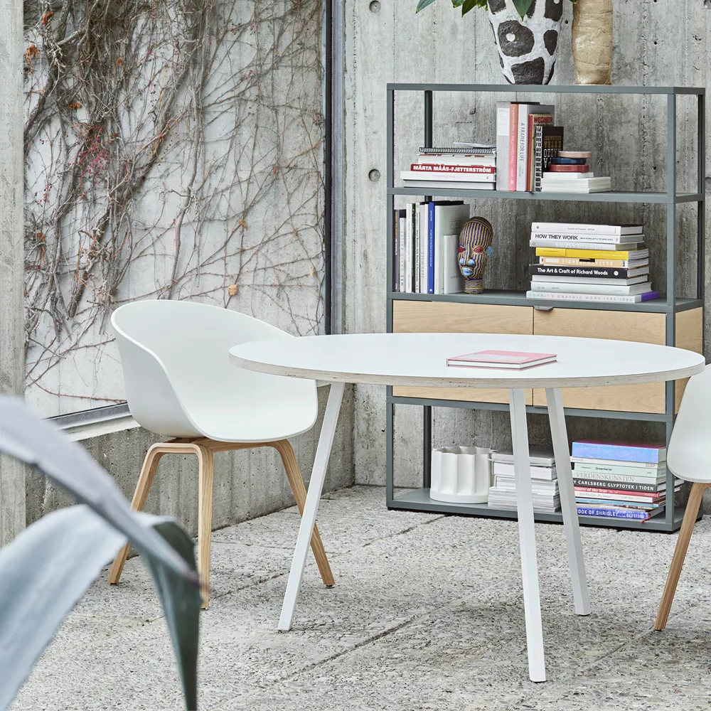 Loop Stand matbord runt, White laminate-white, Ø105 cm HAY