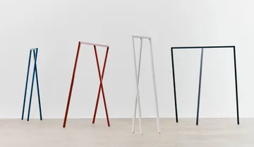Loop Stand Wardrobe klädhängare - Maroon red - HAY
