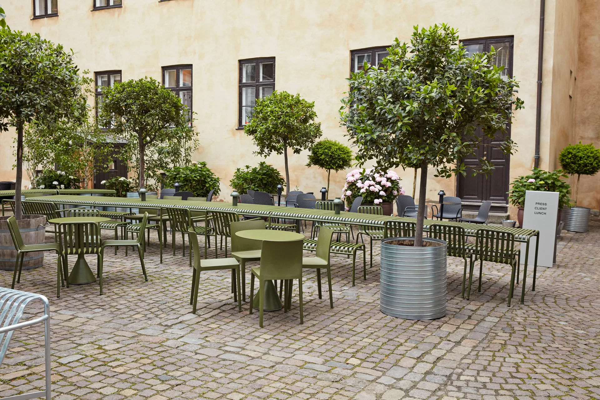 Palissade matgrupp 4 stolar 170x90 cm - Olive HAY