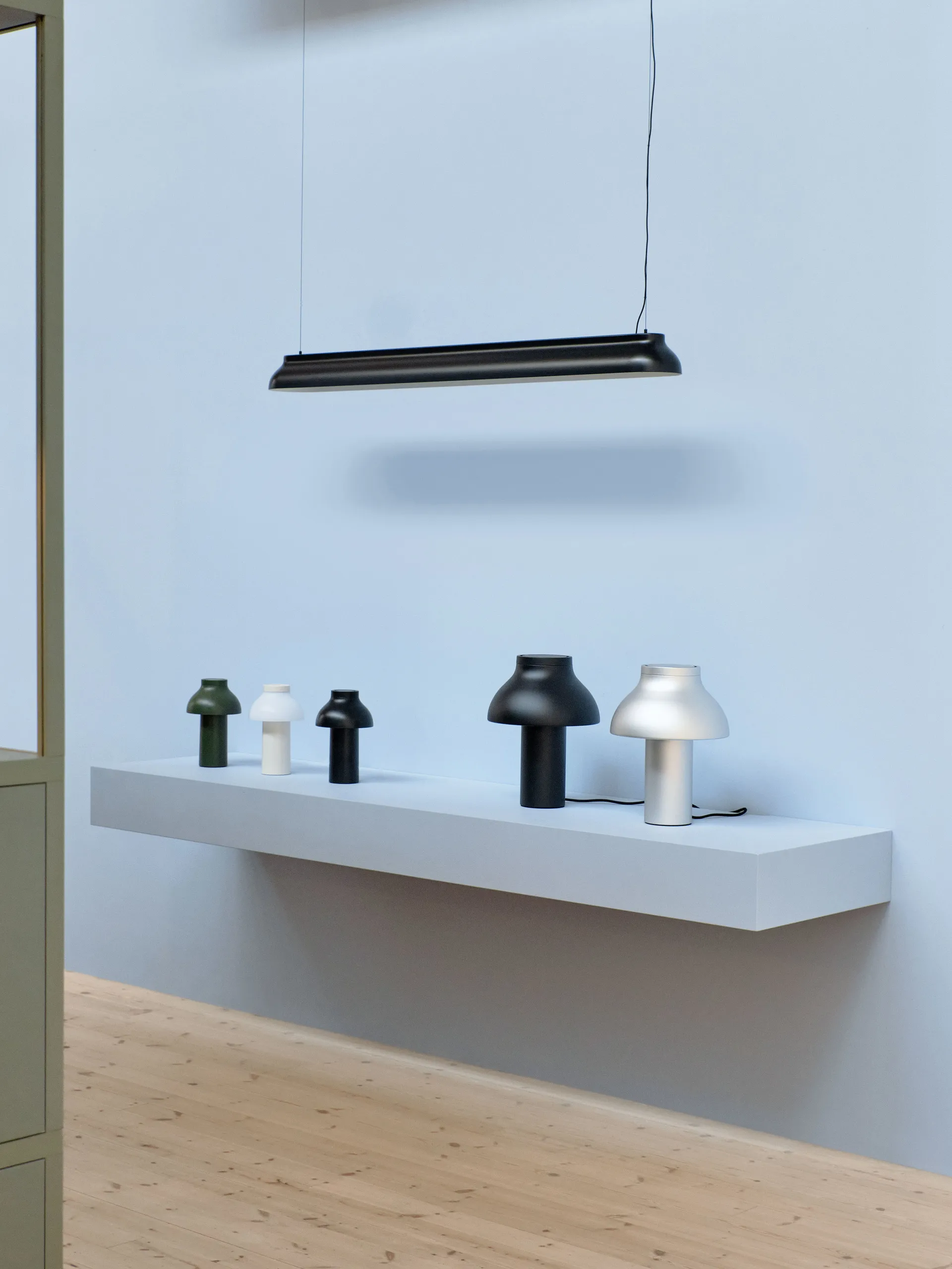 PC table bordslampa S Ø25 cm, Soft black HAY