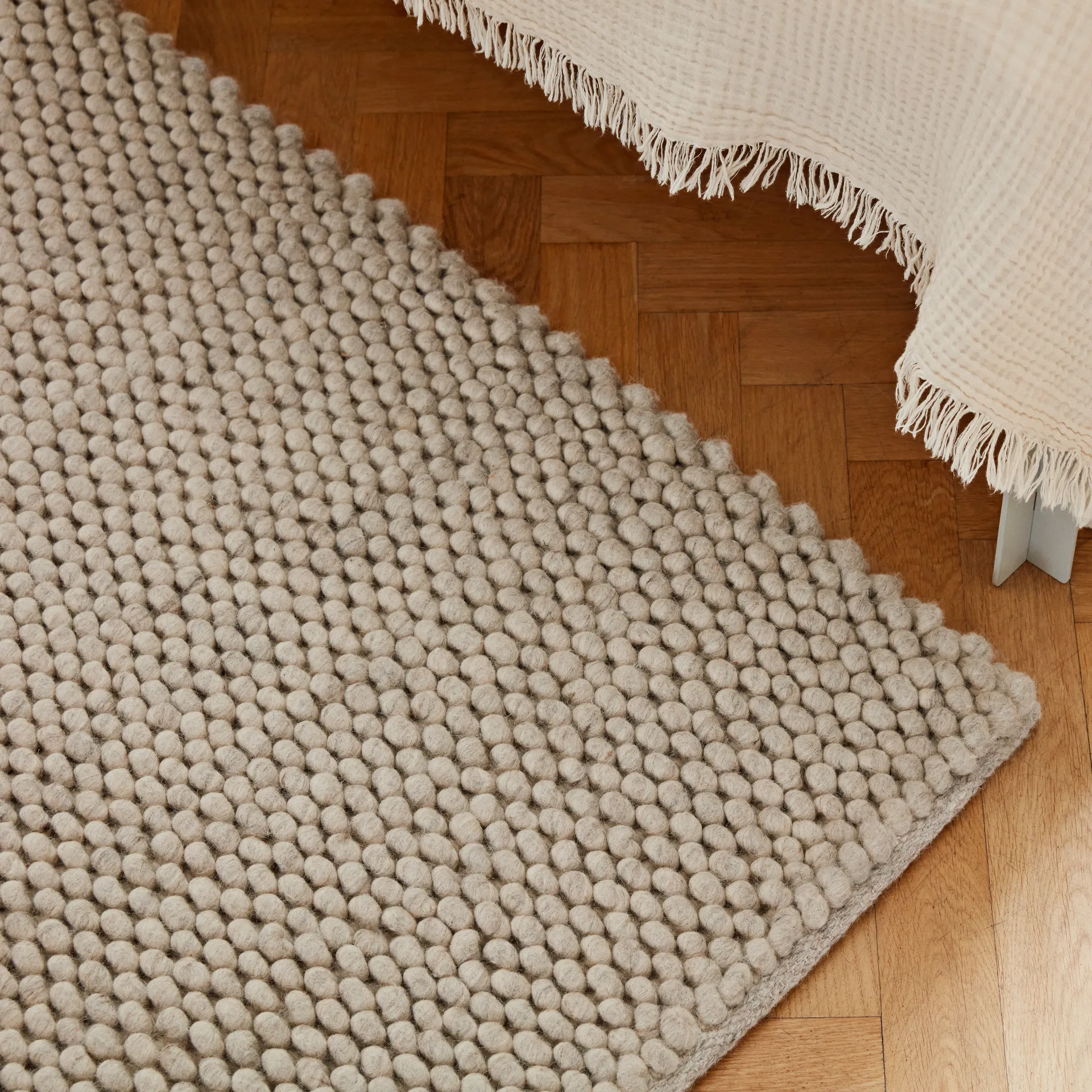 Peas ullmatta 80x140 cm, Soft grey HAY