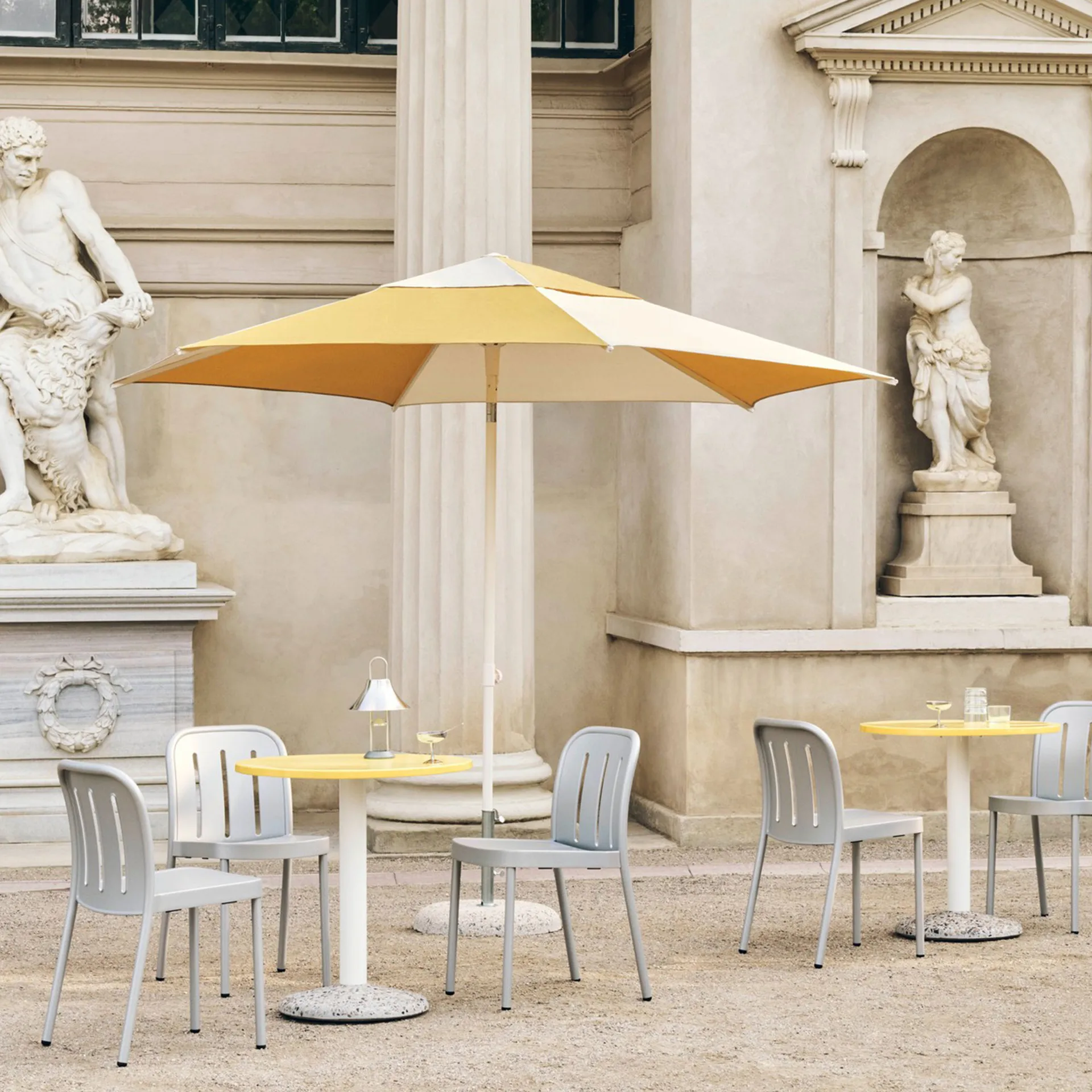 Terrazza Hexagon parasoll, Off white-ochre HAY