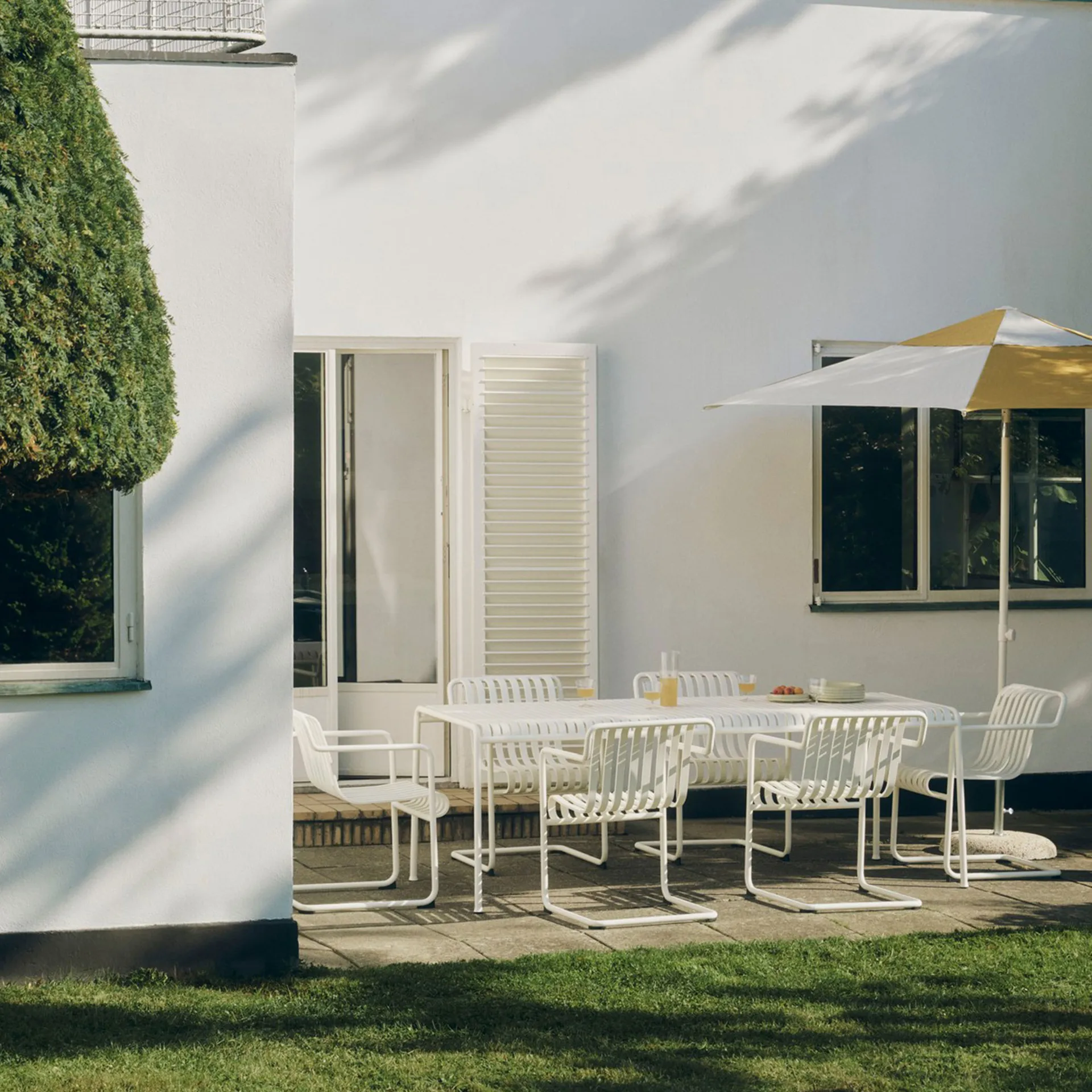 Terrazza Hexagon parasoll, Off white-ochre HAY