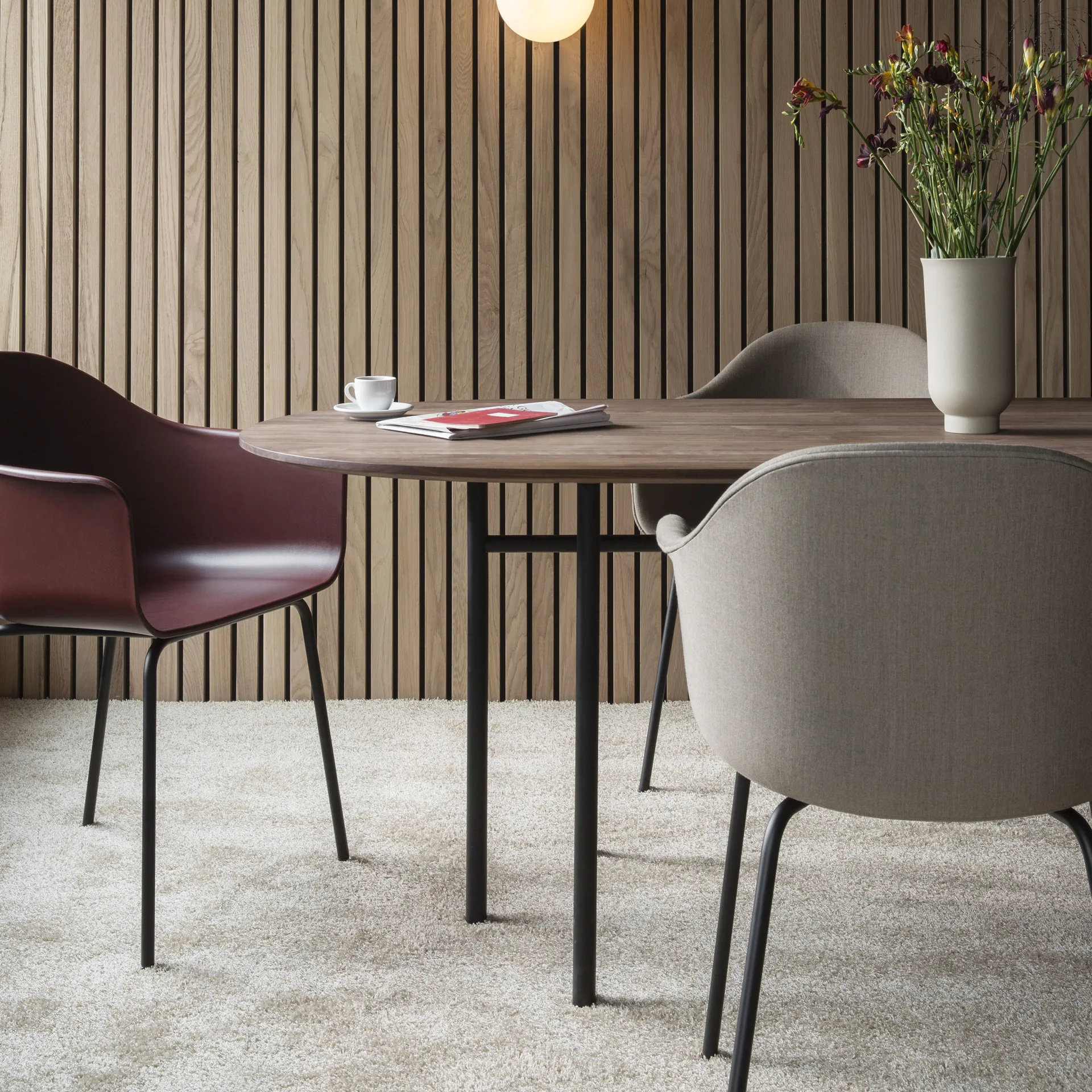 Uchiwa Quilt loungefåtölj, Bolgheri lgg60 melange-ek-sense nougat HAY