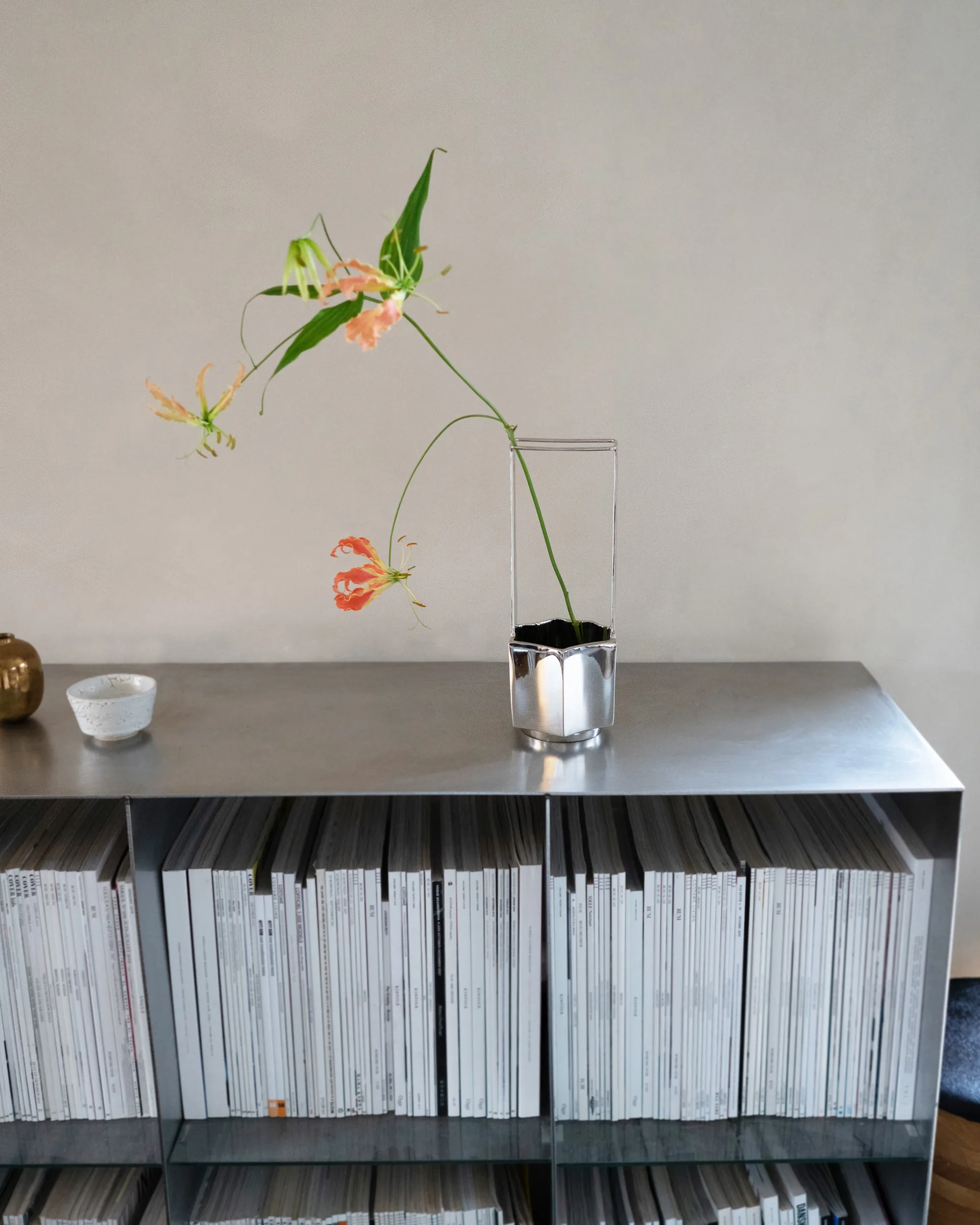 Ikebana vas 30 cm, Nickel Hein Studio