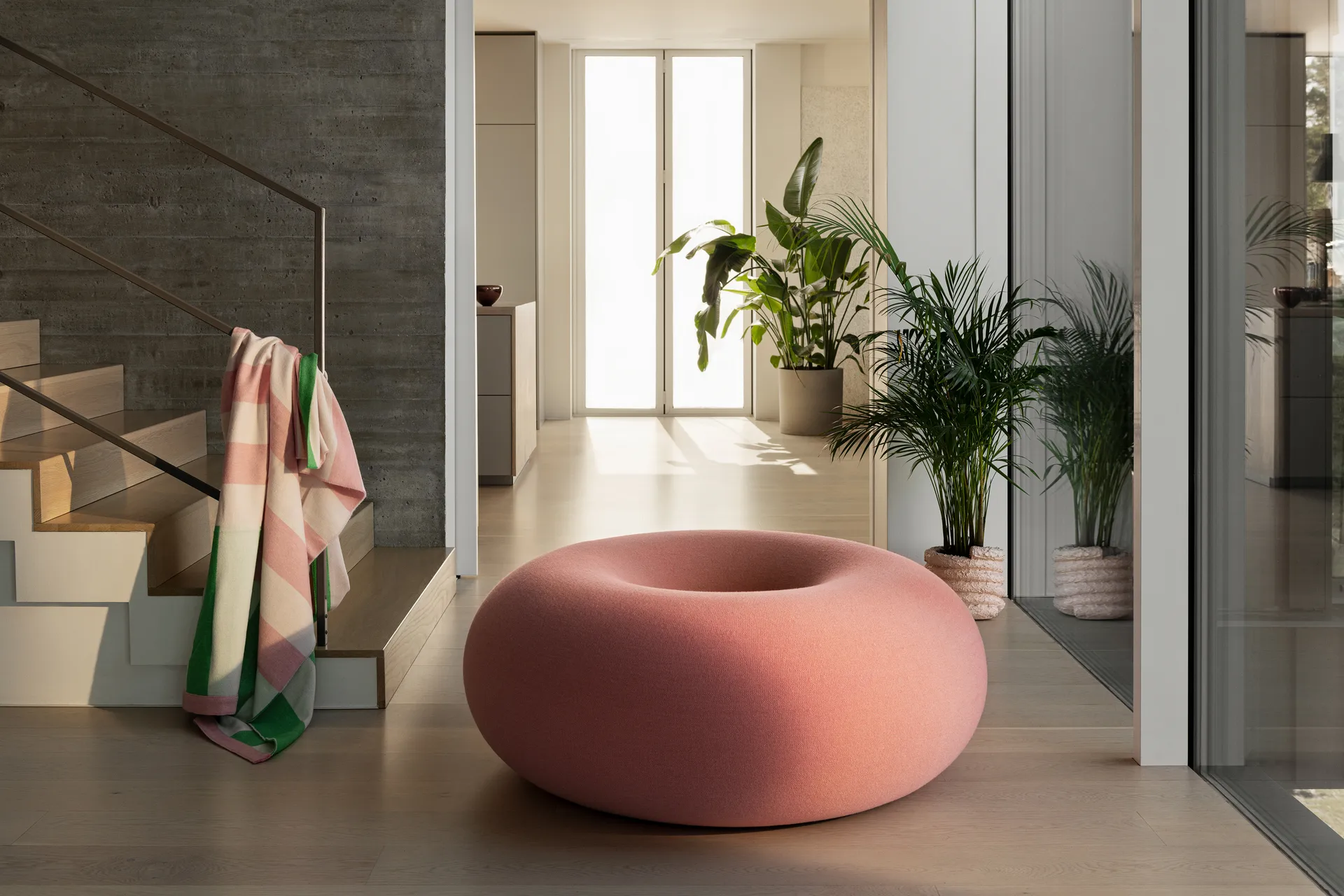 Boa puff Ø114 cm, Cotton candy Hem