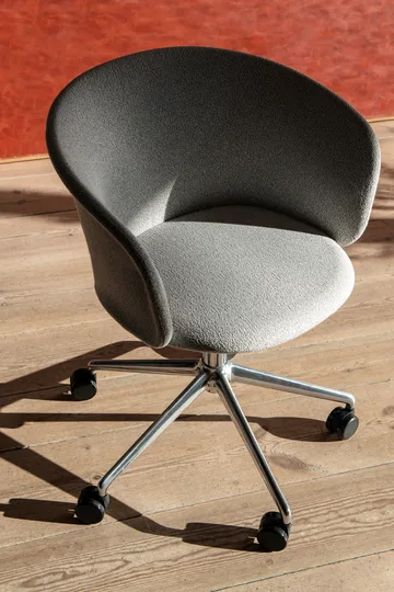 Kendo Swivel kontorsstol med 5 hjul - Porcelain-polished aluminium - Hem