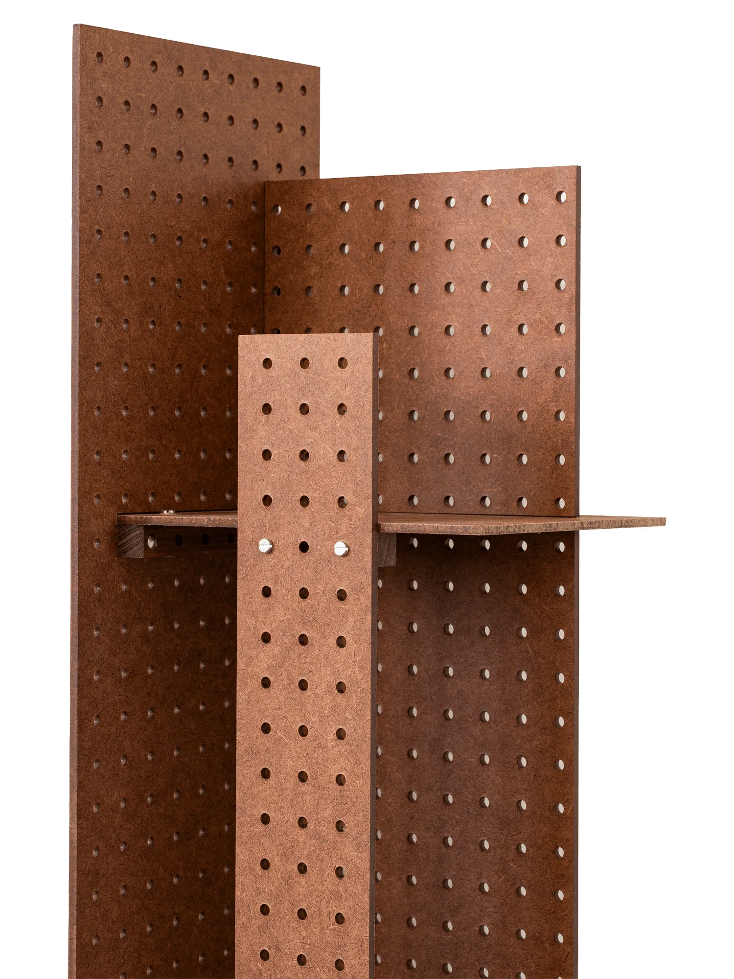 FF02 Det Perforerade Möblemanget vägghylla, Masonit-valnöt, 28x24x128 cm Källemo