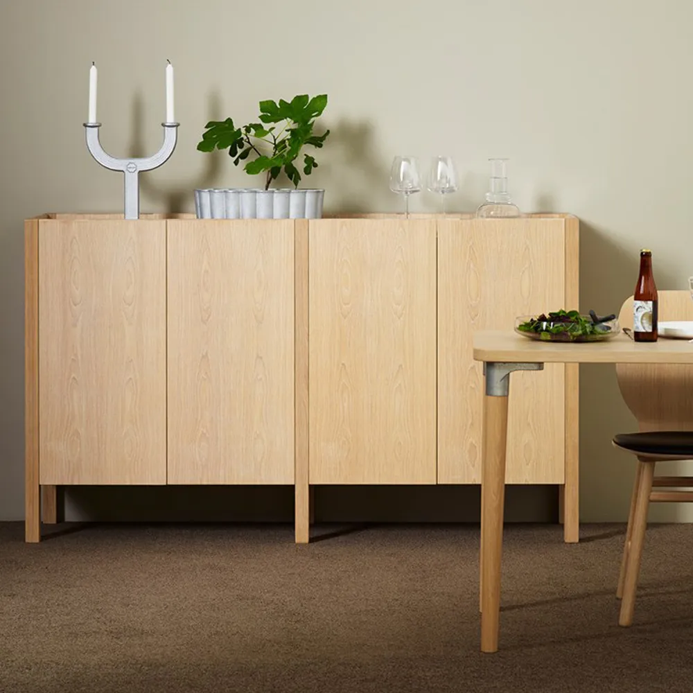 Upper sideboard, Ek krökskiva vitt glas 63,5x84 Karl Andersson & Söner