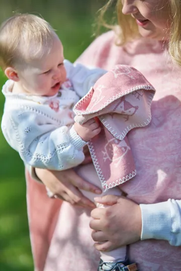 Hand in hand barnfilt 65x90 cm - Rose brown - Klippan Yllefabrik