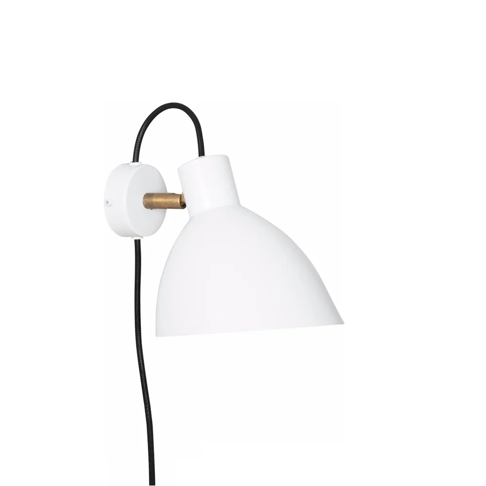 KH1 vägglampa, vit matt, råmässing Konsthantverk