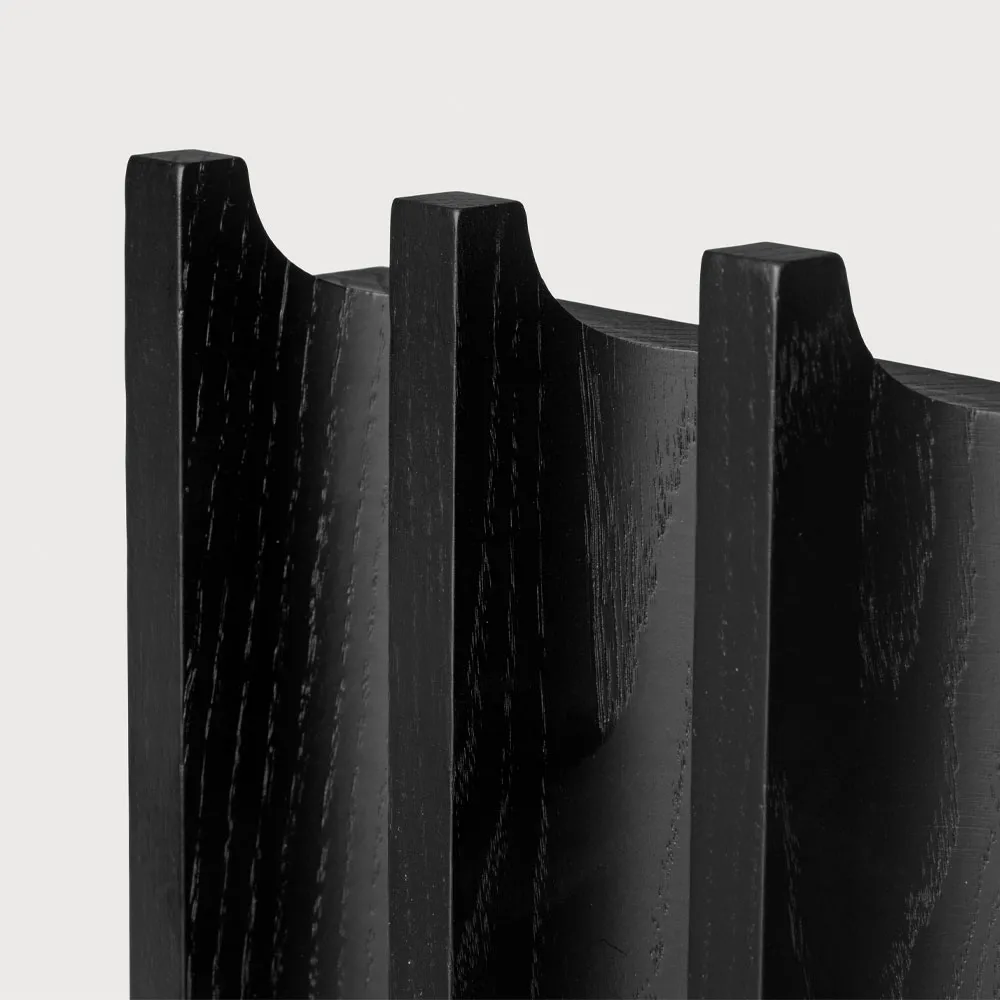 Column klädhängare, Oak black lacquered Kristina Dam Studio