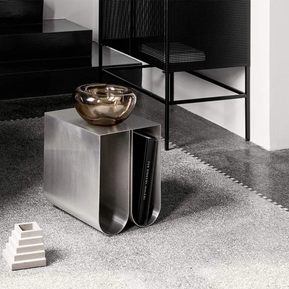 Curved sidobord, Stainless steel Kristina Dam Studio