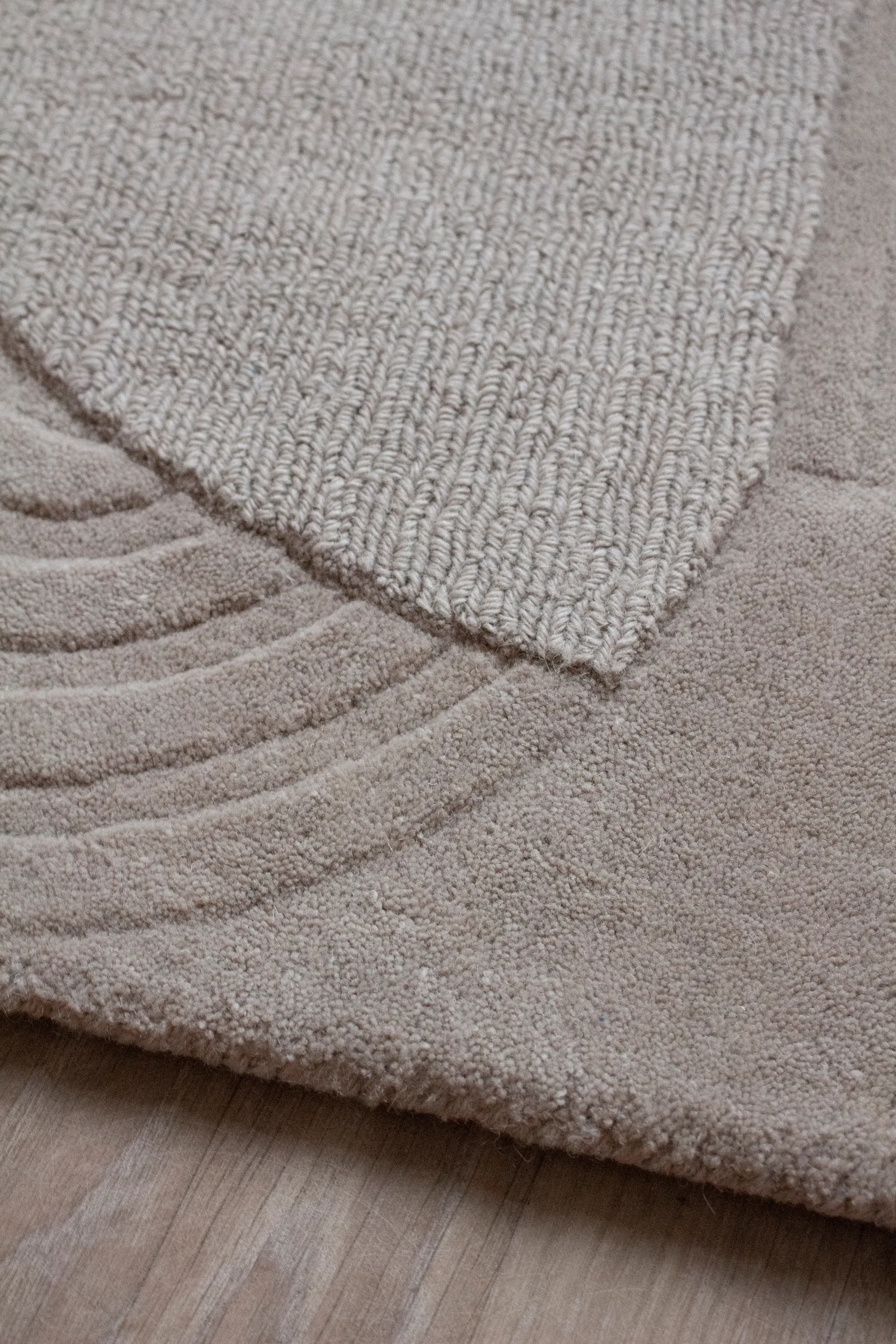 Circular ullmatta 180x270 cm, Light oatmeal Layered