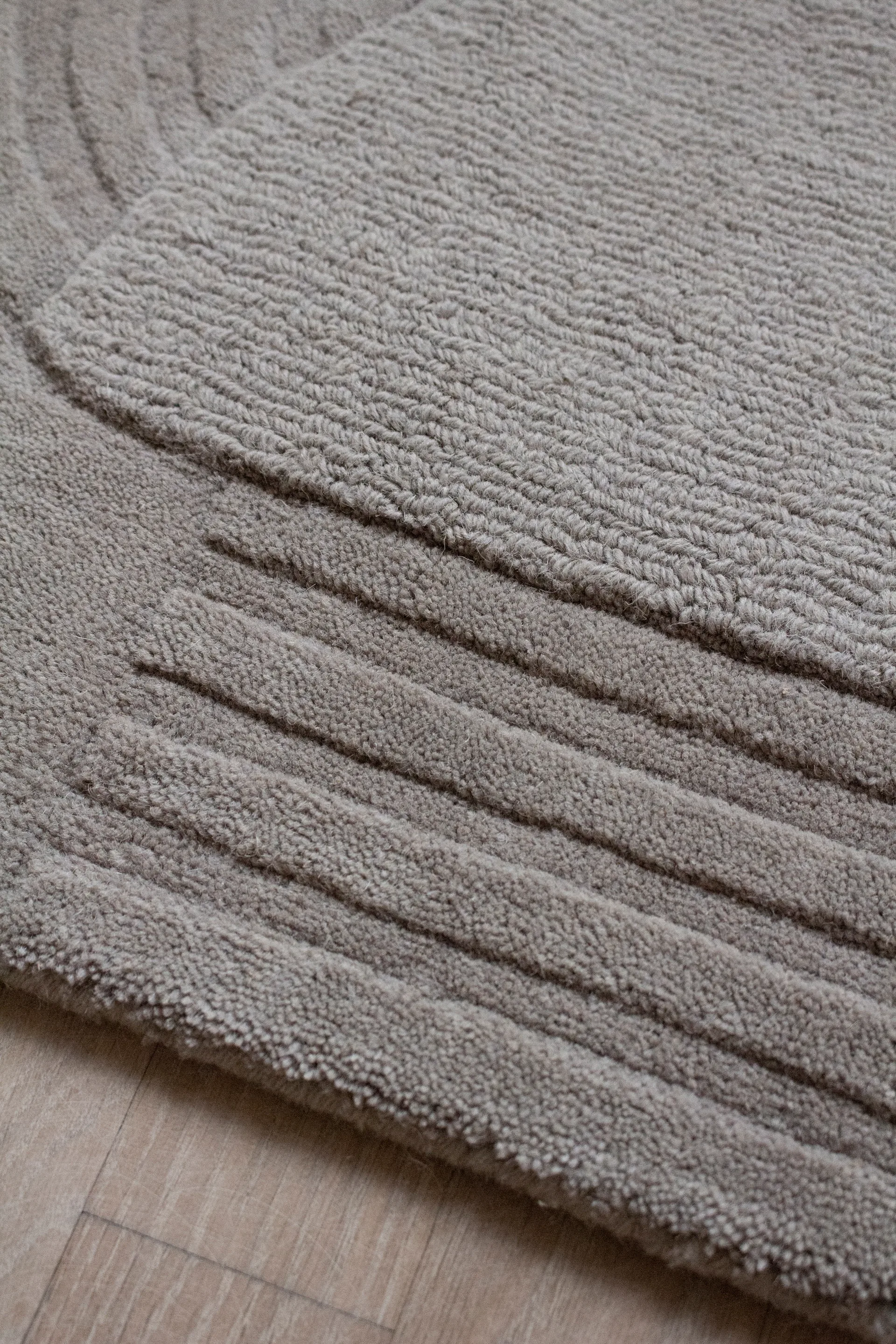 Circular ullmatta 220x350 cm, Light oatmeal Layered