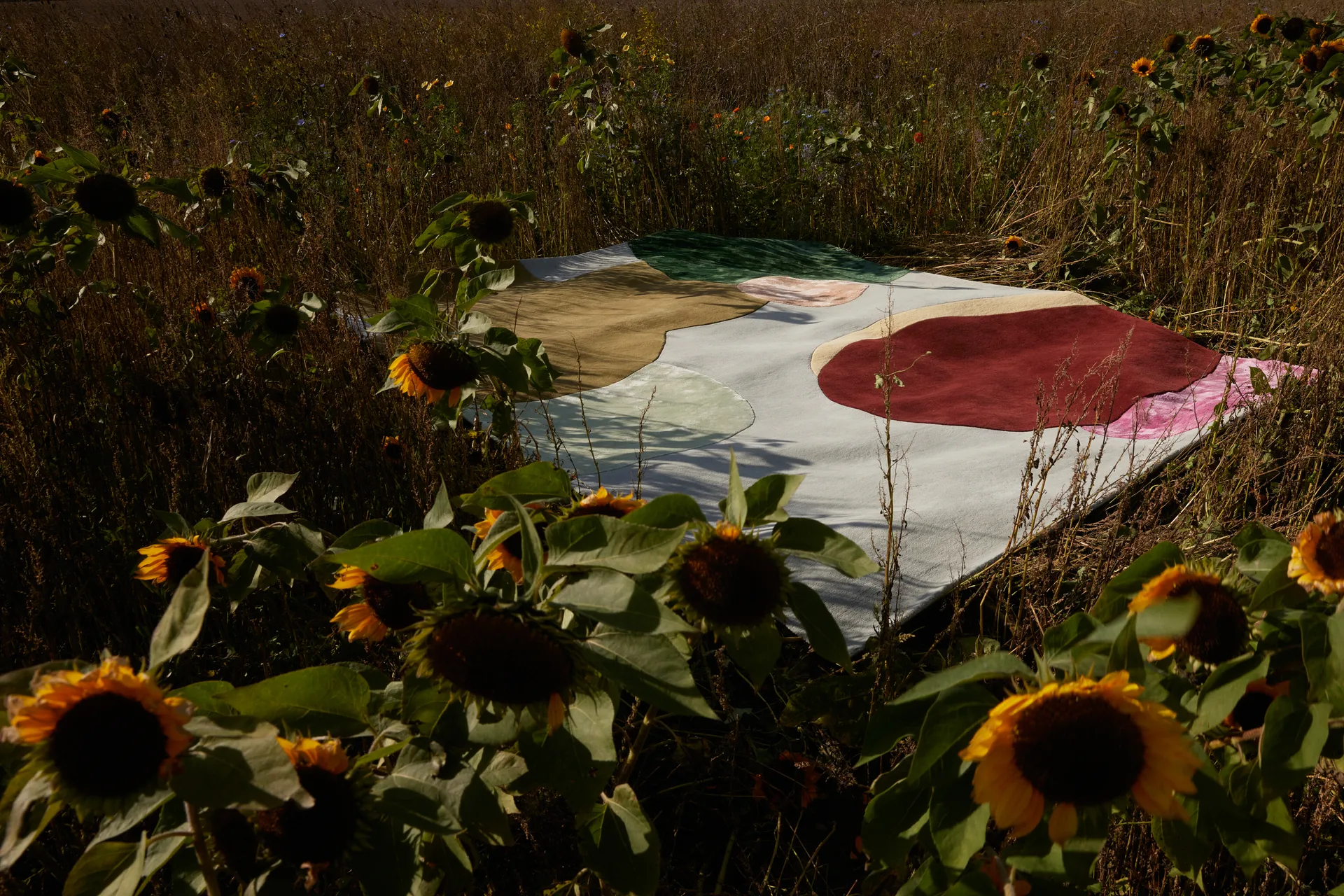 Sleeping Flower ullmatta, 250x350 cm Layered