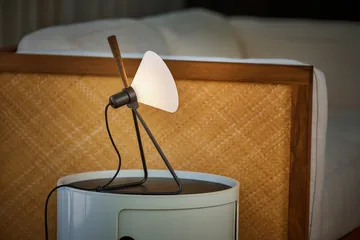 Spot vägg/bordslampa - Black-smoked oak - Le Klint