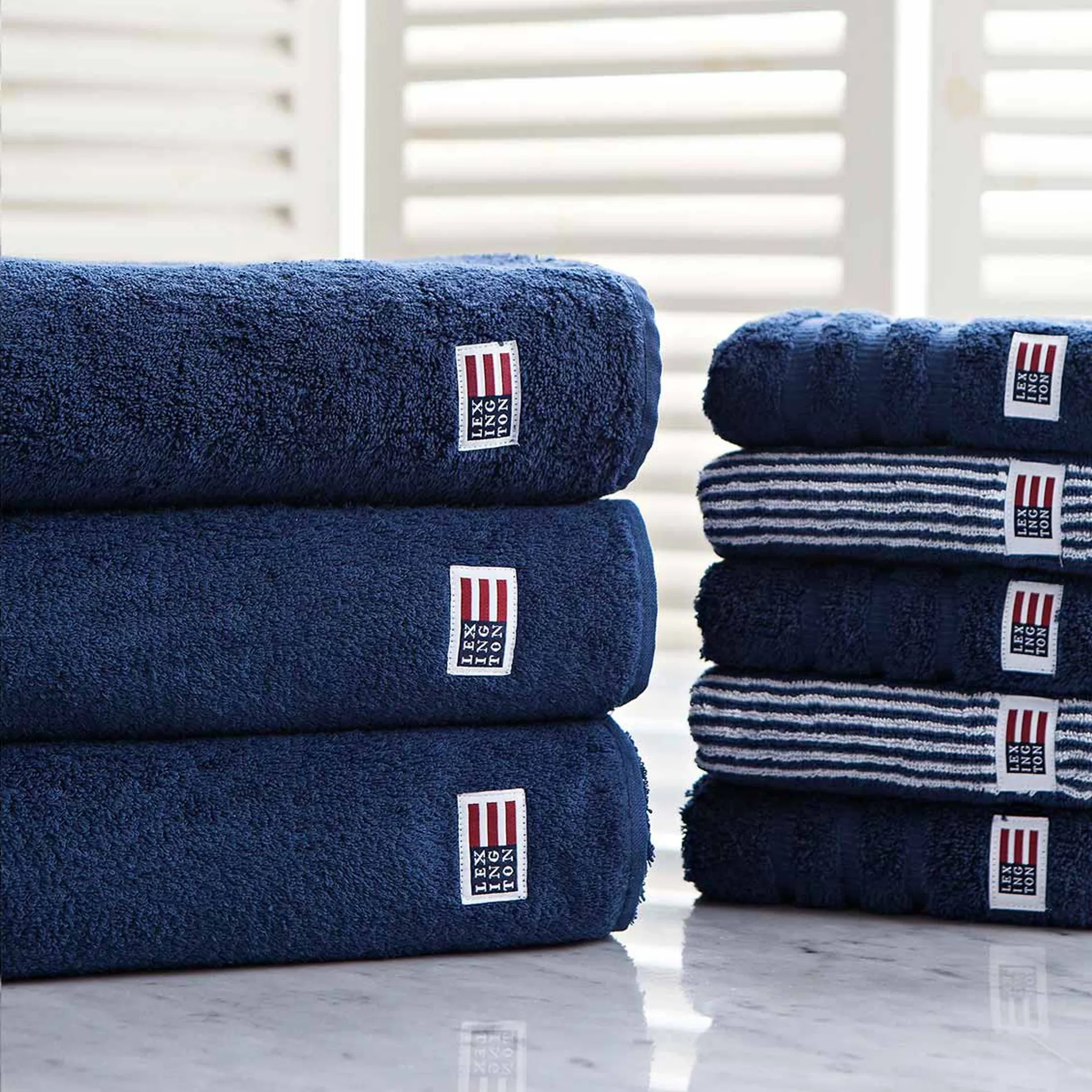 Icons Original badhandduk 70x130 cm, Navy Lexington