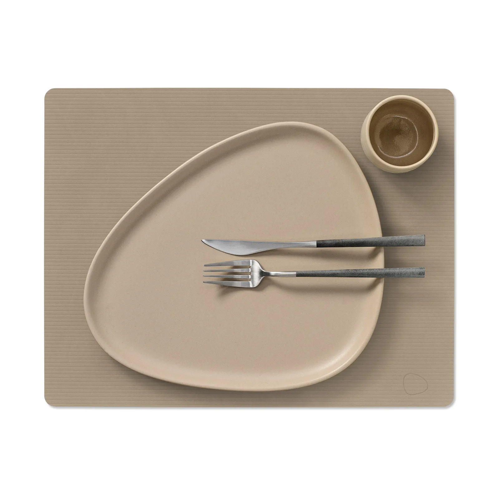 Corduroy bordstablett square L, Clay Brown LIND DNA