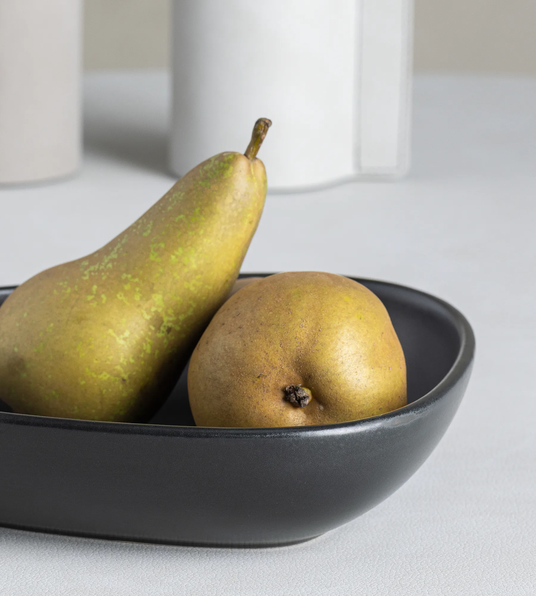 Curve Stoneware djup tallrik 19x22 cm, Black LIND DNA