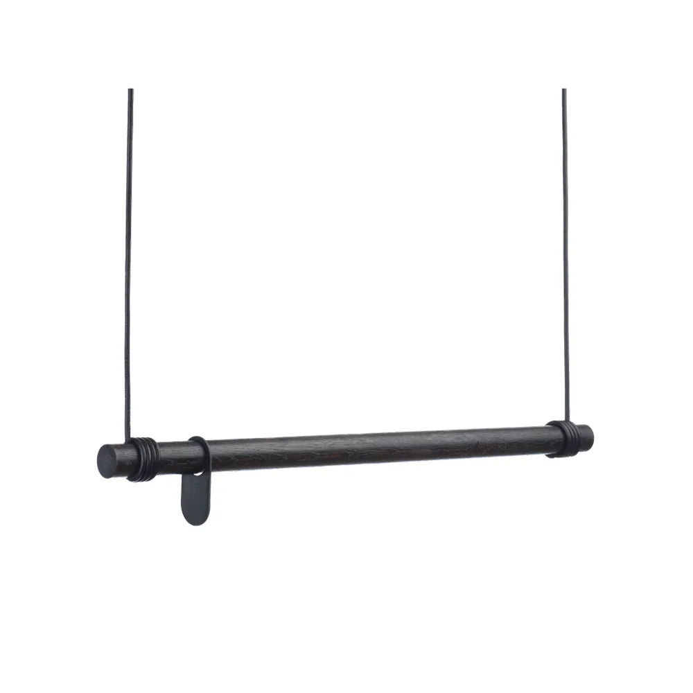 Swing klädhängare, oak black, l, snöre black LIND DNA