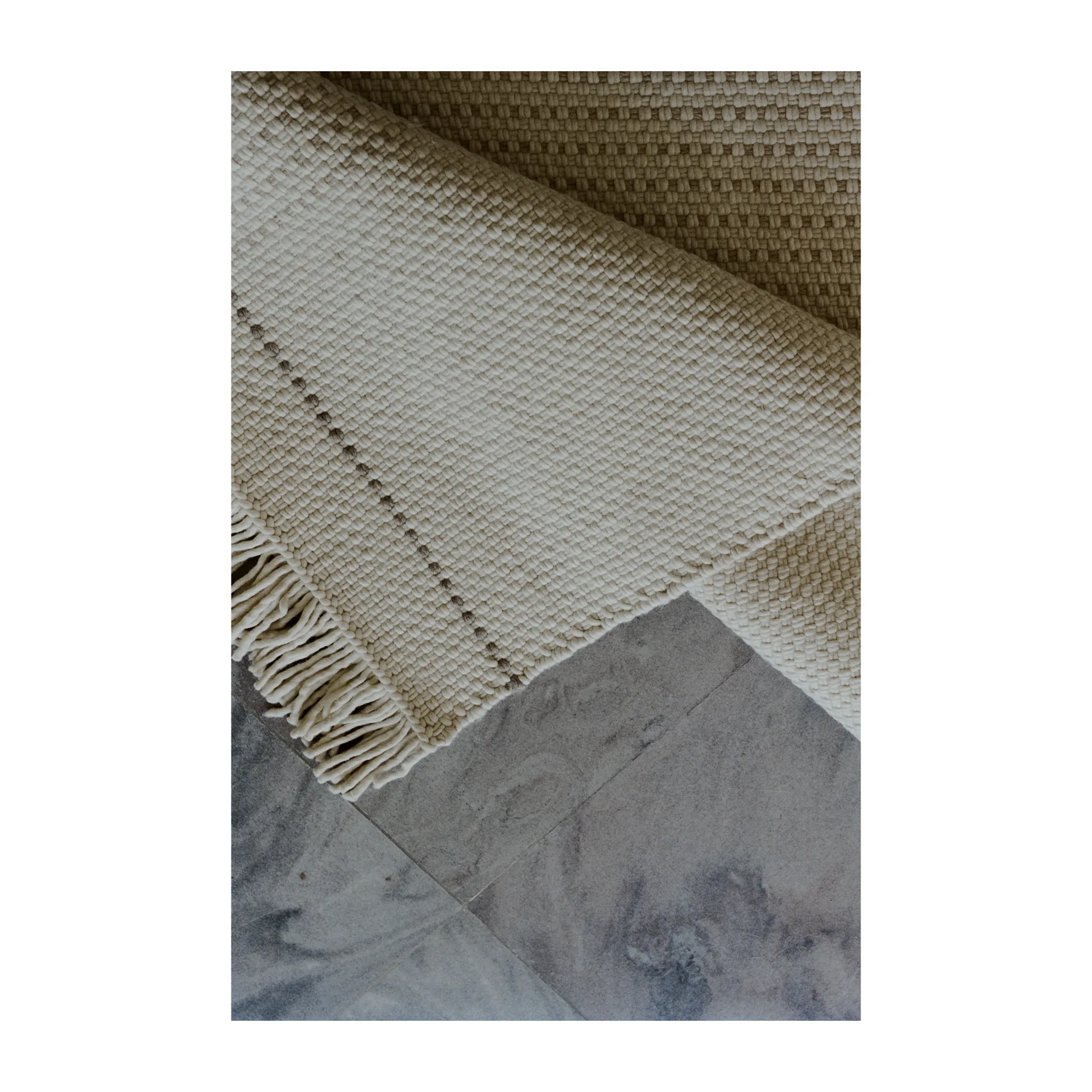 Awakened Mind ullmatta 250x350 cm, White Linie Design
