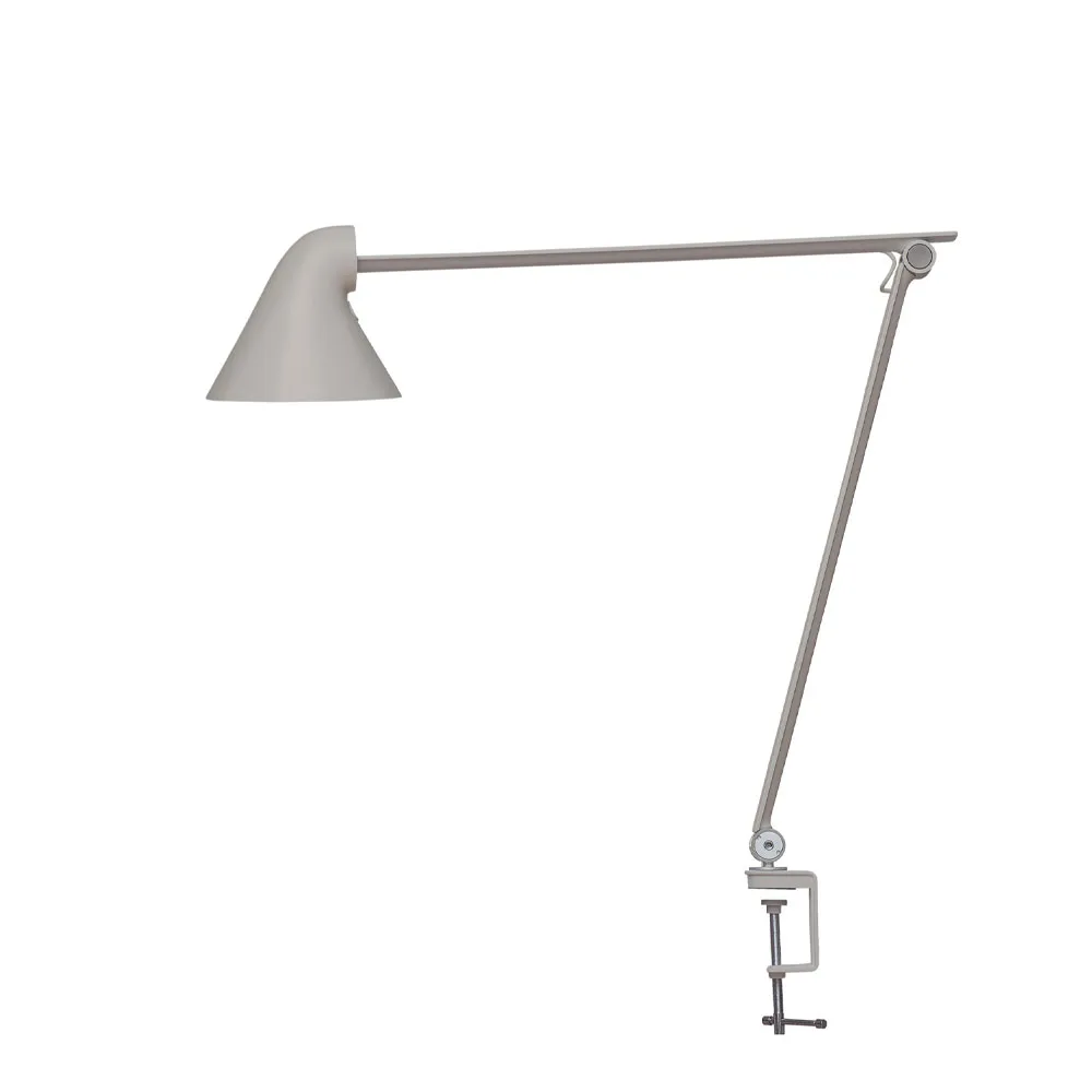 NJP skrivbordslampa, Ljusgrå, klämma, 3000k Louis Poulsen