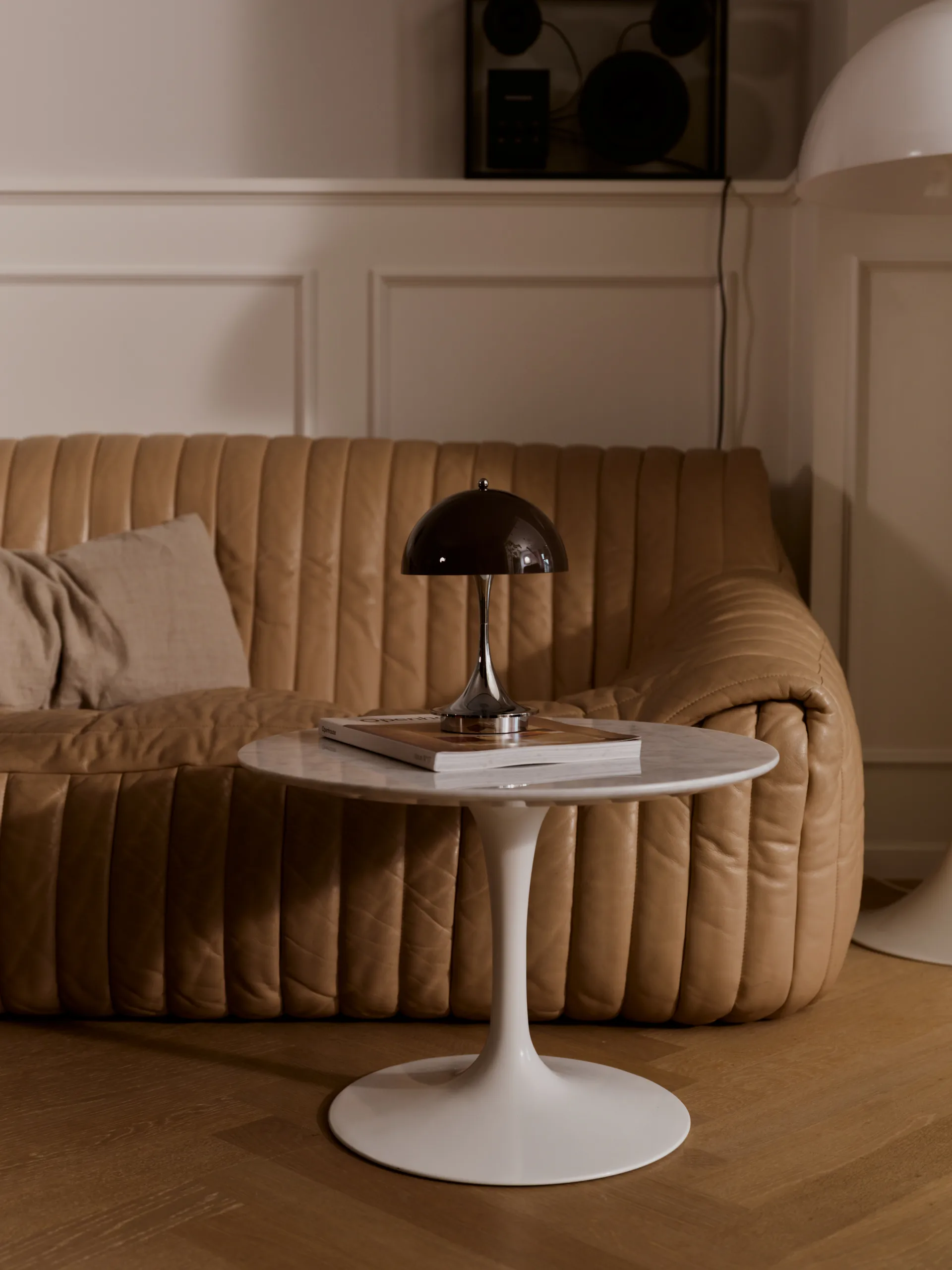 Panthella 160 Portable v3 bordslampa, Original Opal Brown Louis Poulsen