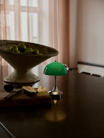 Panthella 160 Portable v3 bordslampa - Original Opal Green - Louis Poulsen