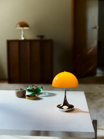 Panthella 160 Portable v3 bordslampa - Original Opal Orange - Louis Poulsen