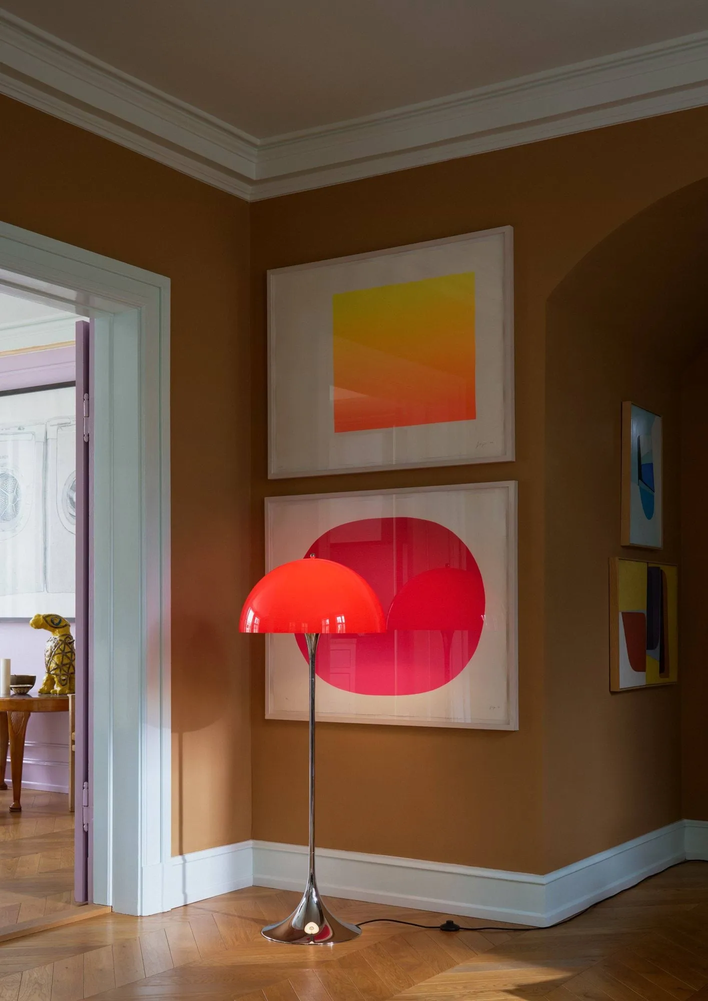 Panthella 500 golvlampa, Original opal red Louis Poulsen