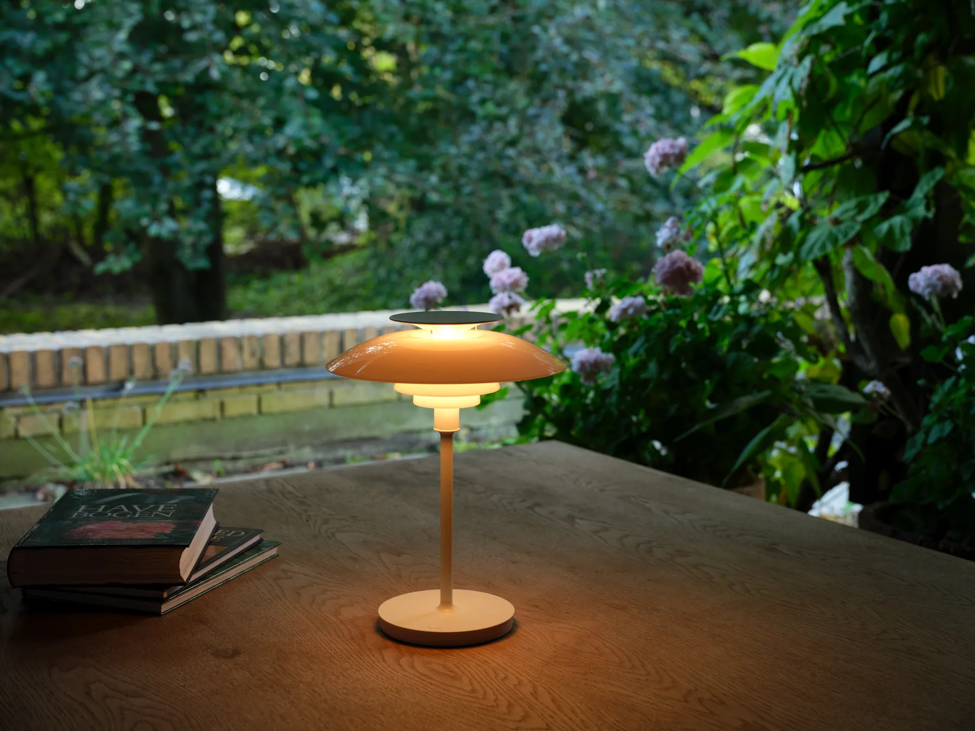 PH 80 portabel bordslampa, Vit opal, vit Louis Poulsen