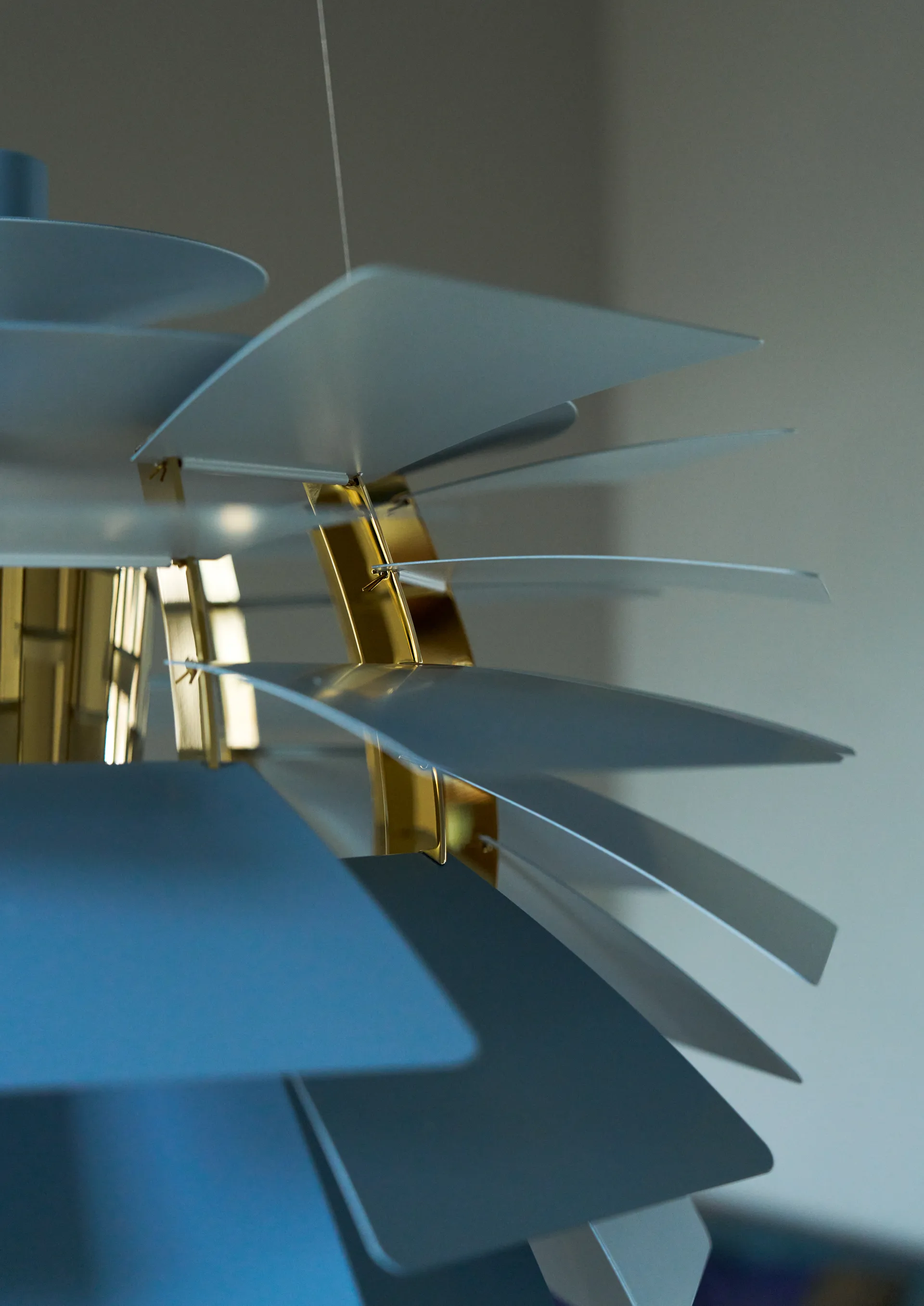 PH Artichoke pendel Ø48 cm, Dusty blue-brass metallised Louis Poulsen