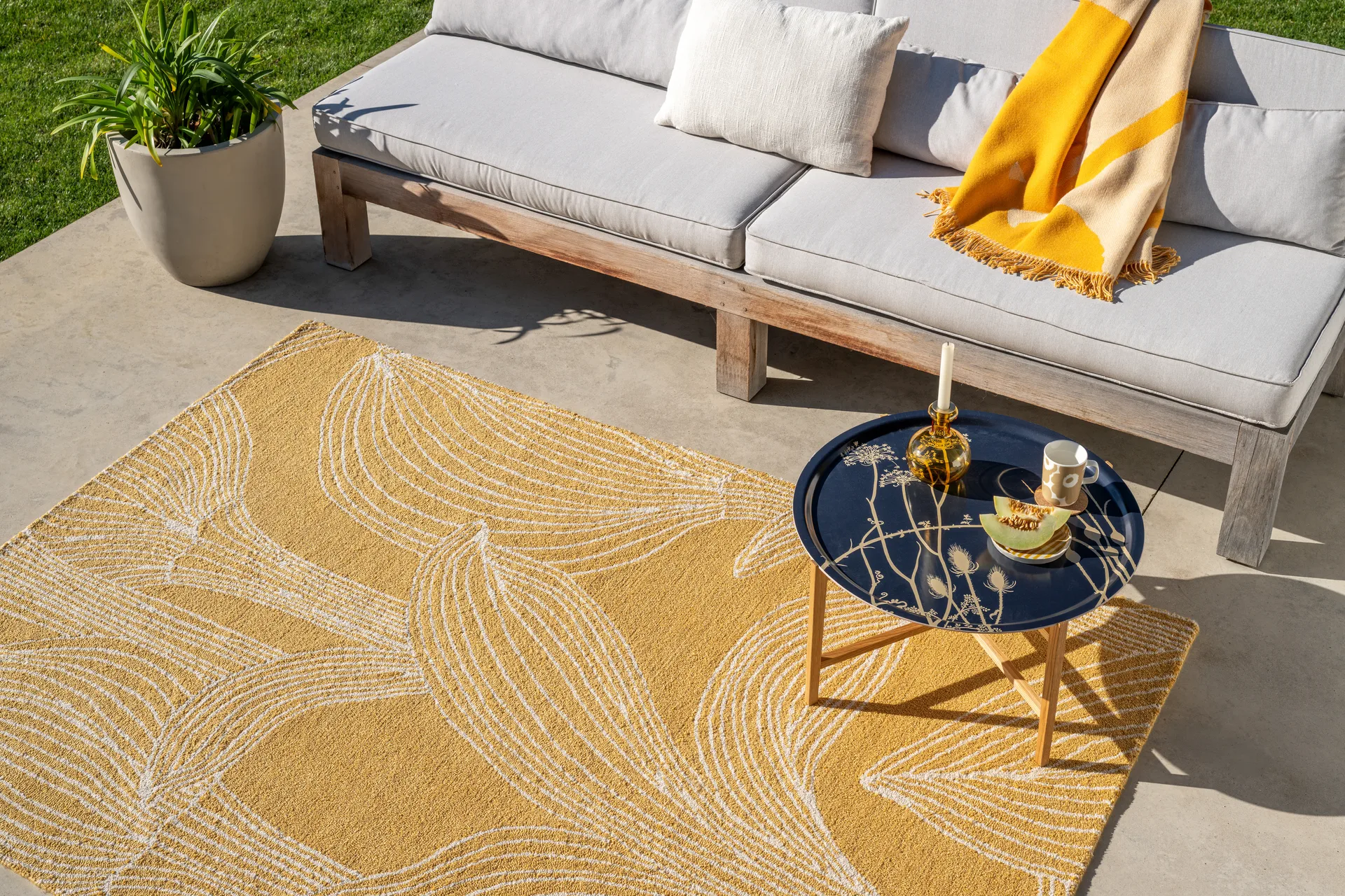 Kukat puhkeavat matta outdoor, Straw, 200x280 cm Marimekko