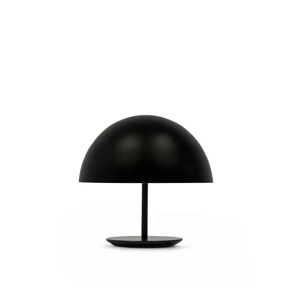 Dome bordslampa, black, liten Mater