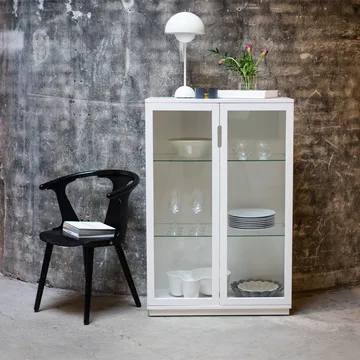 Aoko vitrinskåp 120 cm - Vitlack - Mavis