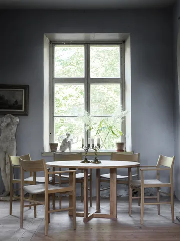 Siza karmstol - Vitpigmenterad ek-lin sits - Mavis